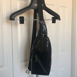 Crossbody bag black leather